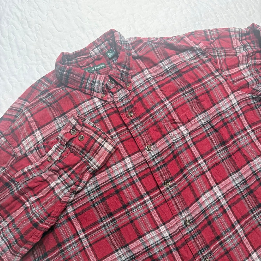GH Bass & Co. Men XLT Button Down Shirt Red Plaid Flannel Long Sleeve LUMBERJACK